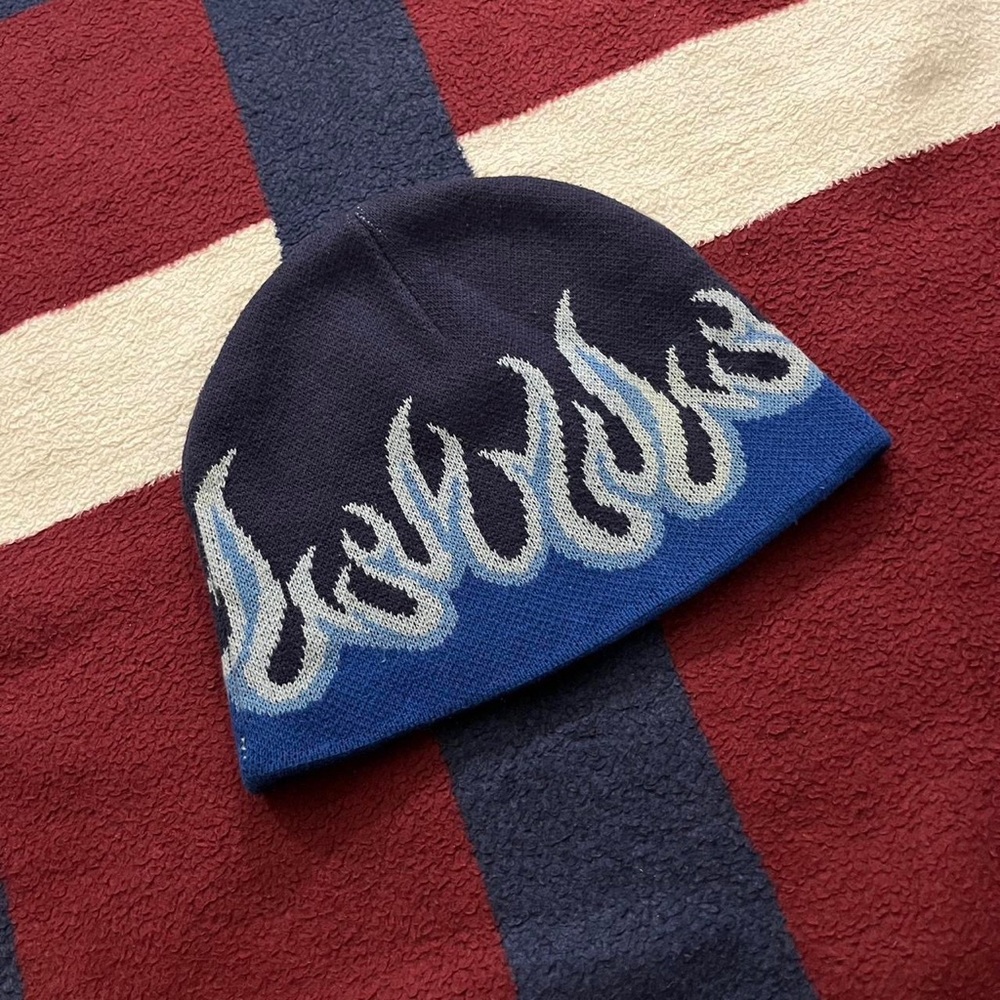Y2K Blue flame beanie skully hat stretch winter grunge skater boy 20-23” cir.